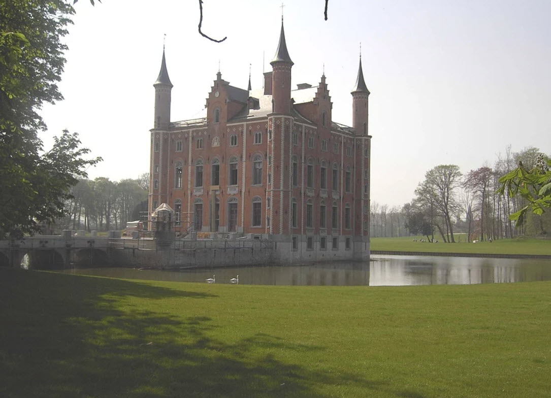 Kasteel Van Hansbeke, Belgium